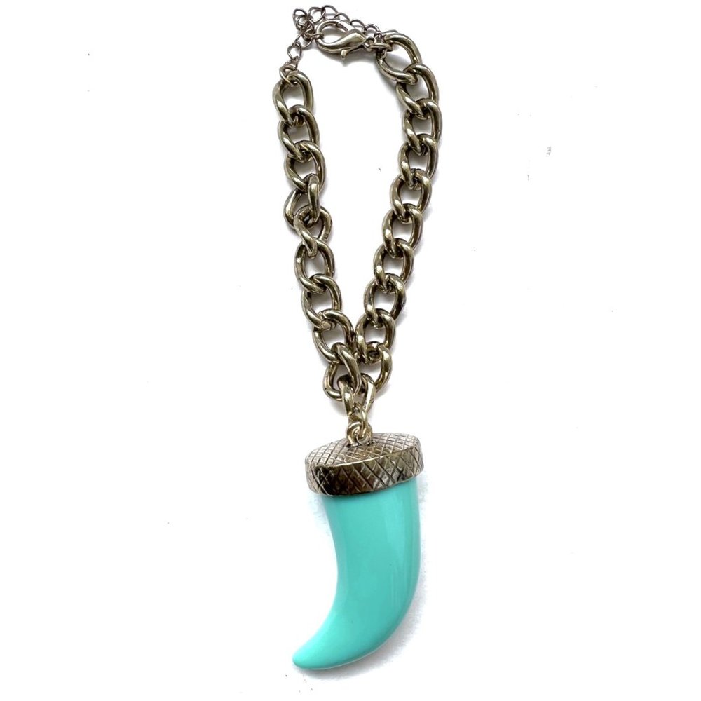 Men/Woman Tiger Tooth Plastic Green-Gold Color Adjustable Chain Bracelet